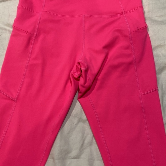 Zyia Hot Pink leggings size 4 with pockets - Picture 3 of 8